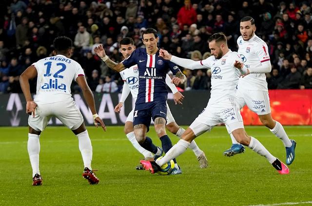 英超爆冷：利兹联3-1切尔西，内托破门难救主（英超冷门：利兹联3比1击败切尔西，内托进球难挽败局）