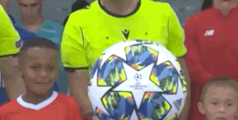 图片报：勒沃库森遭遇多次意外事件，到达曼市时已延误数小时