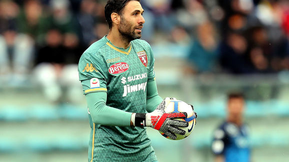 德天空：法兰克福和纽卡前锋奥苏拉达成冬窗转会口头协议