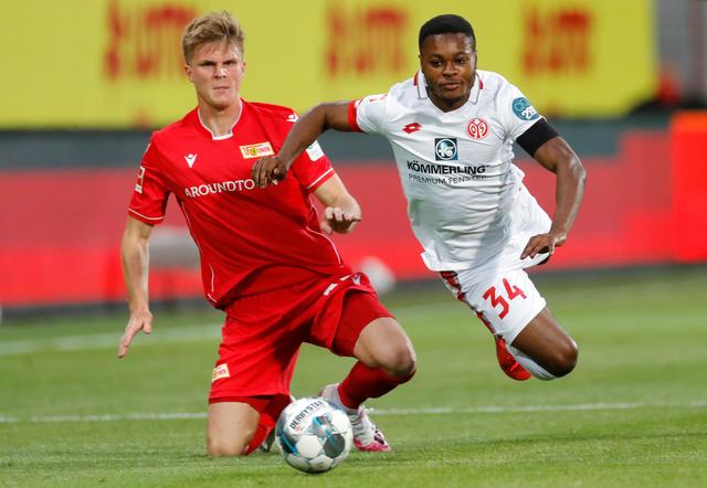 爱德华兹44分创赛季得分新高，单节19分+准绝平拯救球队