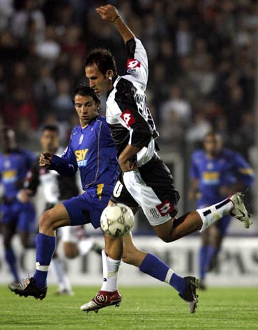 意甲-博洛尼亚VS克雷莫纳：小球会被看好争冠（意甲-博洛尼亚VS克雷莫纳：小球会被看好冲击冠军）