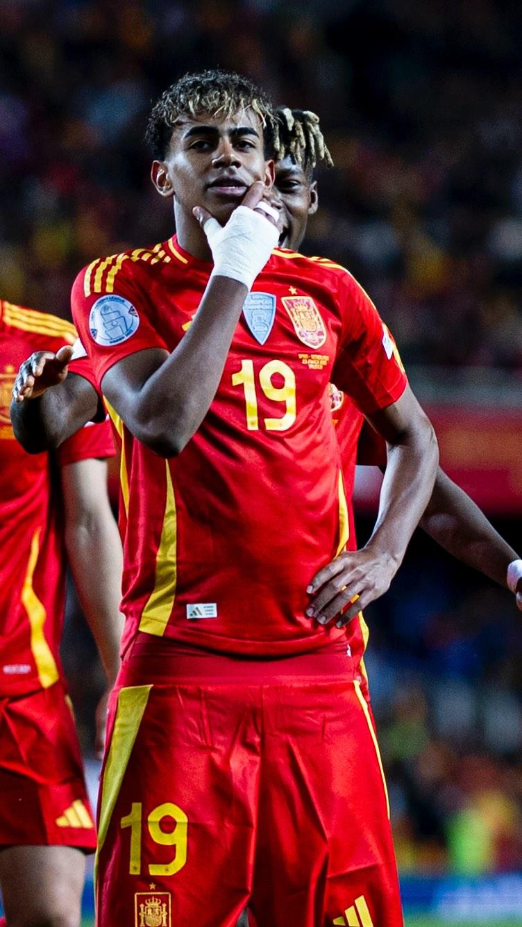 足球转会窗最新消息，欧洲豪门积极引援