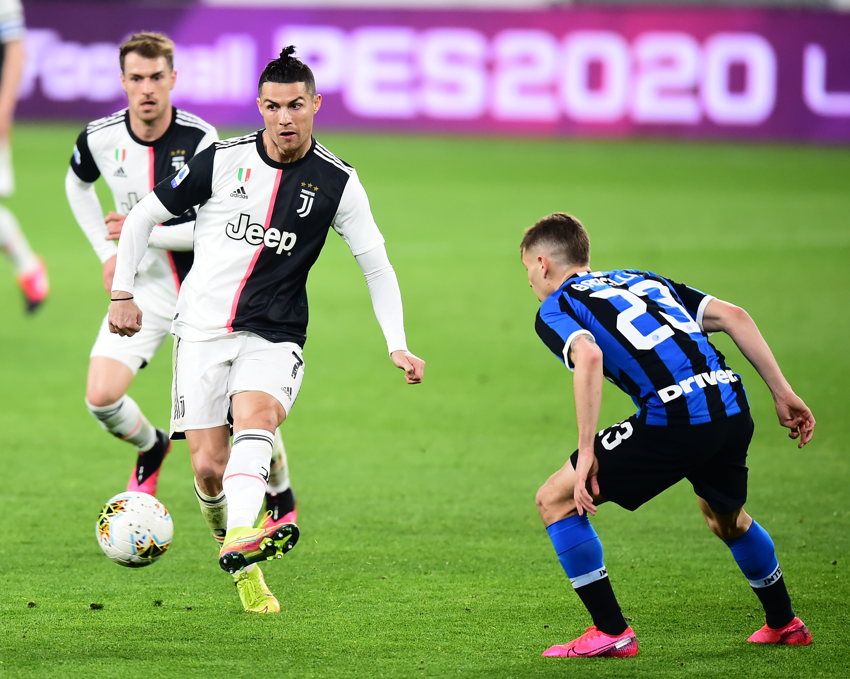 历史首进世界杯！官方：佛得角国家队和主帅获非洲足协最佳提名（队史首度跻身世界杯！官方：佛得角国家队与主帅入围非洲足协年度最佳）