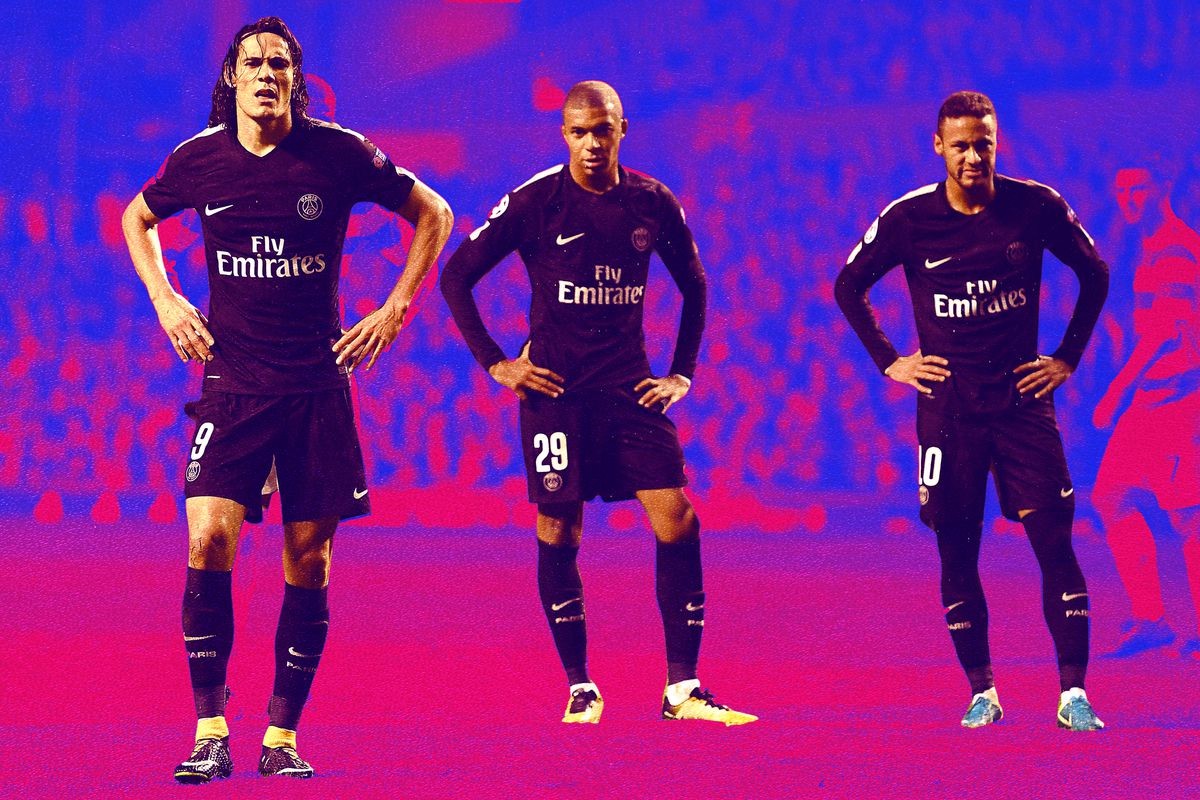 曼联冲击欧冠资格压力巨大（曼联争夺欧冠席位压力沉重）