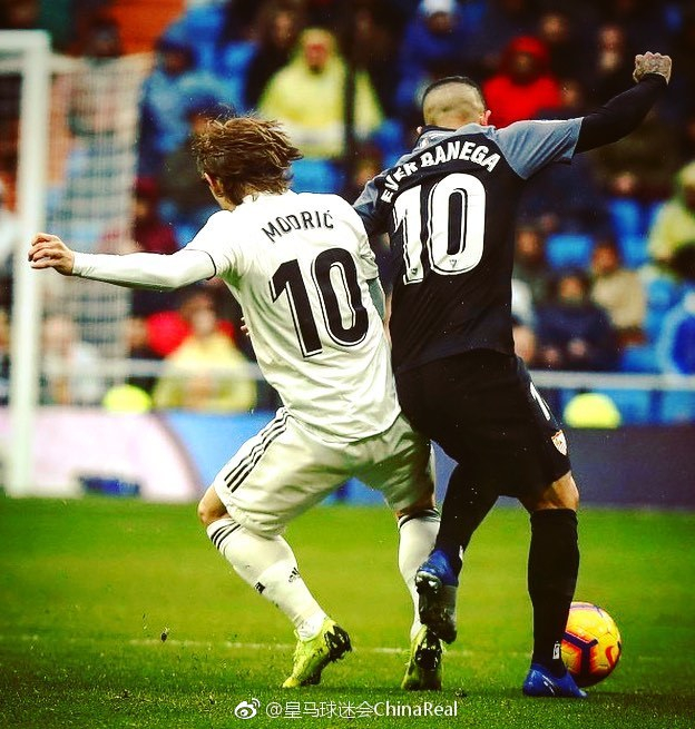 斑马队长，洛卡特利达成尤文生涯200场里程碑