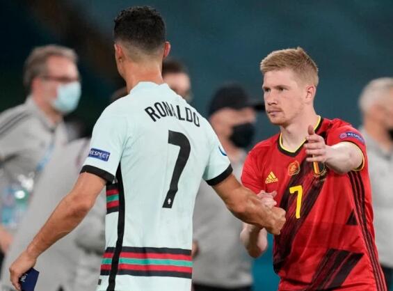 阿尔瓦雷斯加盟马竞后打进11球 同期队内射手王（阿尔瓦雷斯加盟马竞后轰入11球 成同期队内最佳射手）