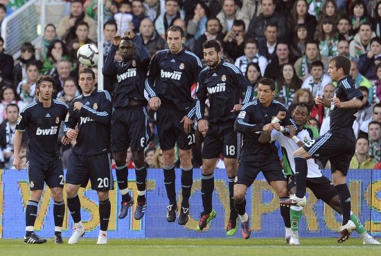 西媒：格拉斯纳不会与水晶宫续约，博达拉斯已被列为替代者（西媒：格拉斯纳不与水晶宫续约，博达拉斯被视为继任者）