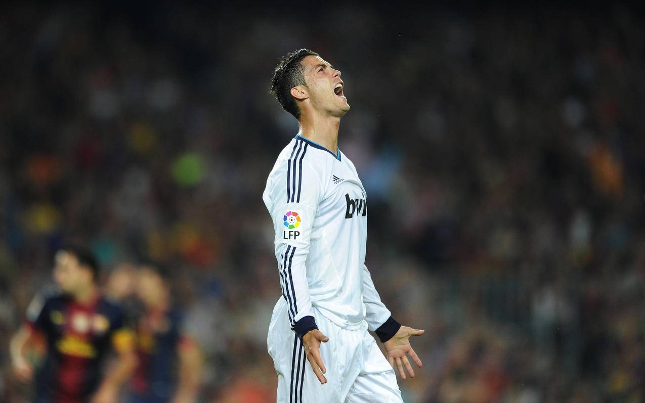 7分钟3球，姆巴佩追平萨拉赫成为欧冠历史最快戴帽球员（7分钟戴帽！姆巴佩追平萨拉赫，并列欧冠历史最快帽子戏法纪录）